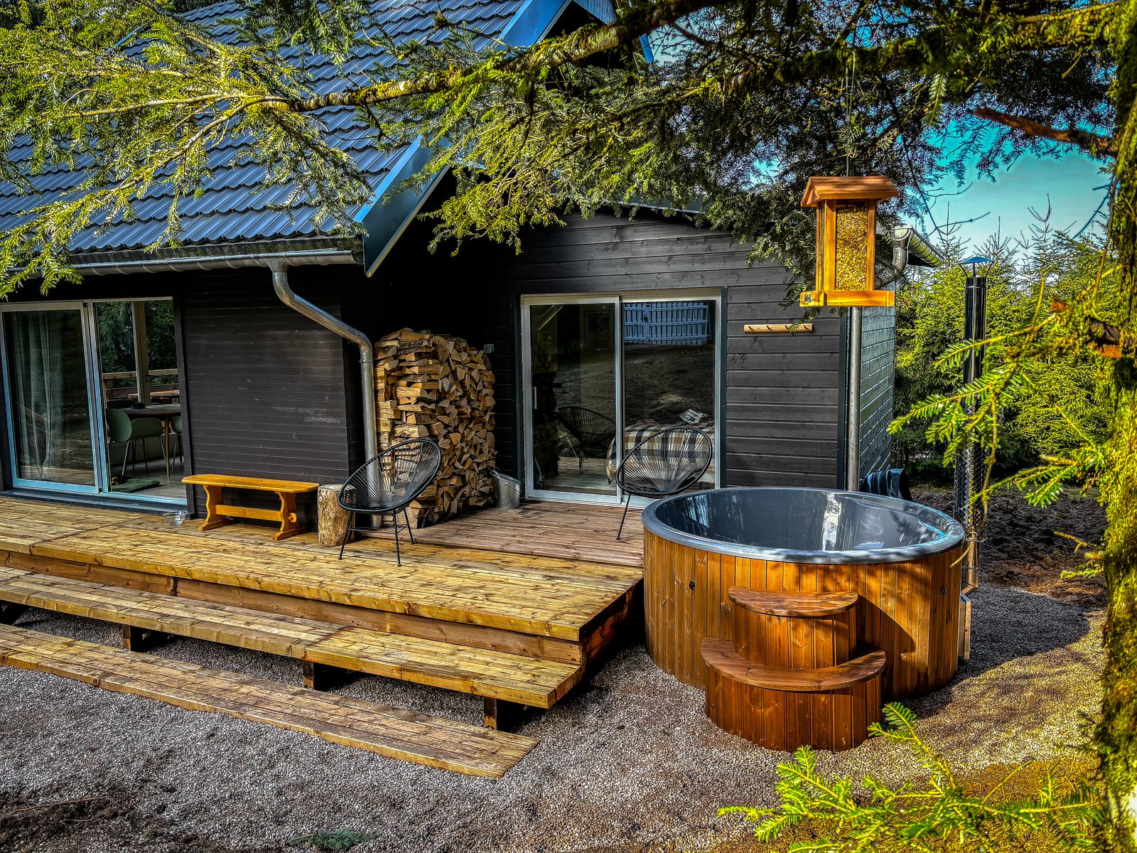 Privé hottub auf der Holzterrasse