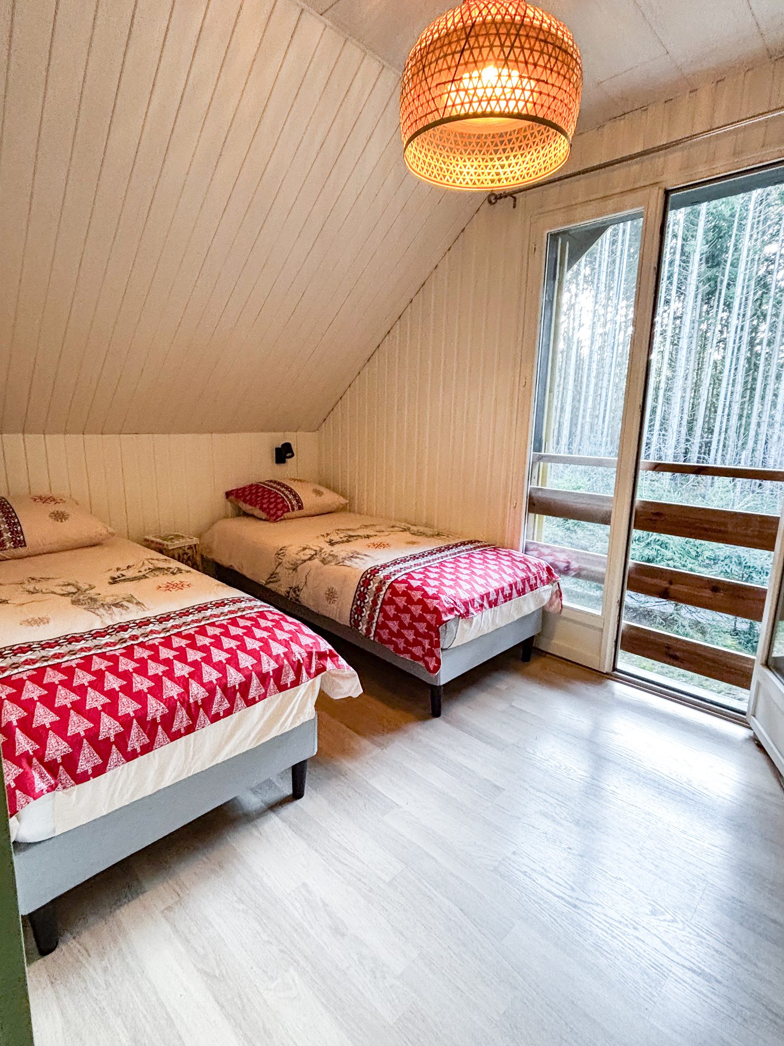 Zweibettzimmer im Bergstil im OG